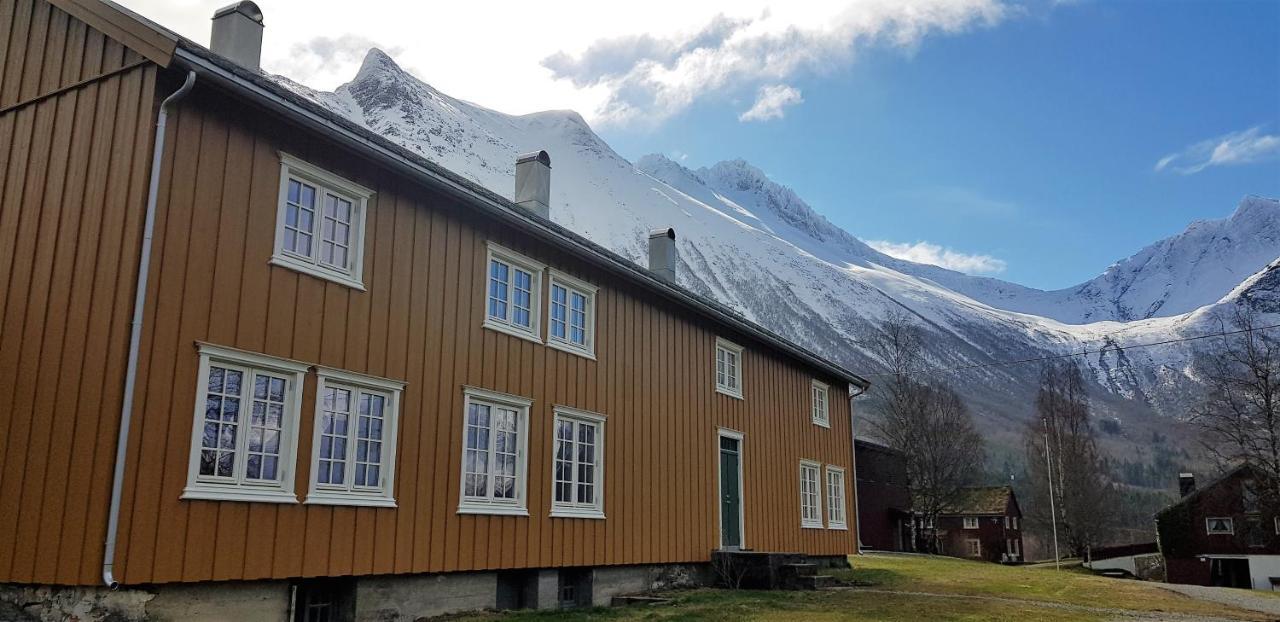 Appartamento Lensmansgarden Marteinsgarden Innfjorden Esterno foto